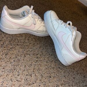 Nike Women's Cream and Pink Sneakers